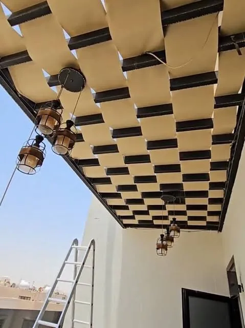مظلات مجدول بي في سي